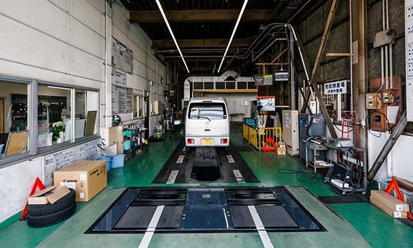 車検の様子